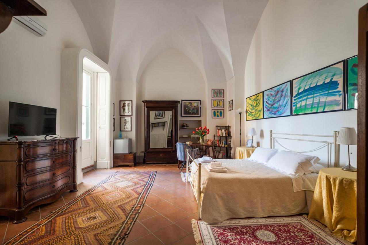Palazzo Bernardini Suites レッチェ エクステリア 写真