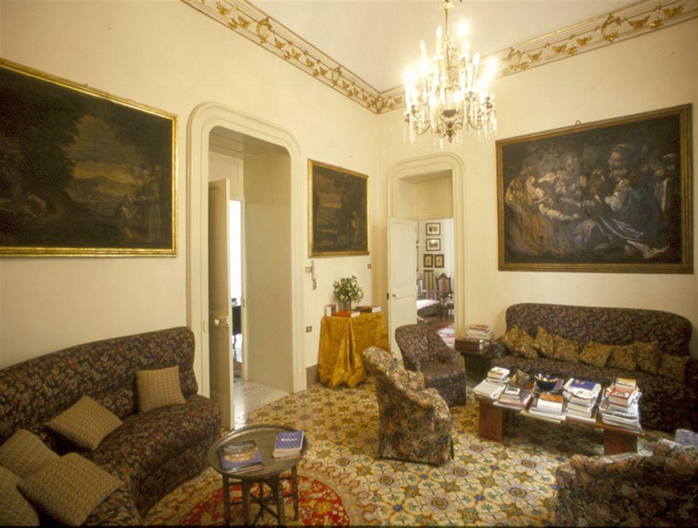 Palazzo Bernardini Suites レッチェ エクステリア 写真