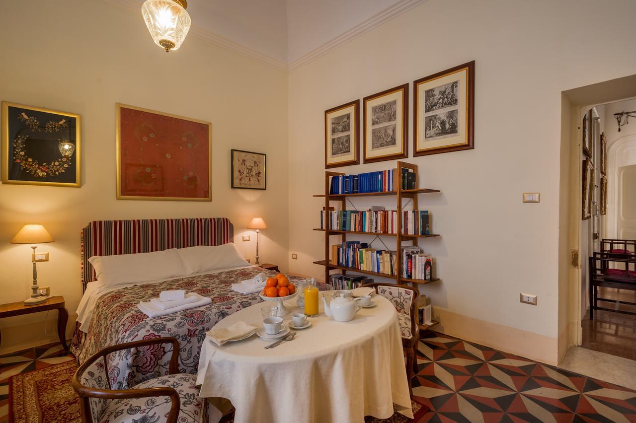 Palazzo Bernardini Suites レッチェ エクステリア 写真