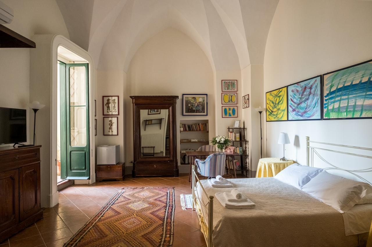 Palazzo Bernardini Suites レッチェ エクステリア 写真