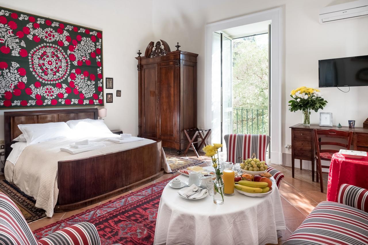 Palazzo Bernardini Suites レッチェ エクステリア 写真